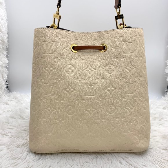 ❌SOLD❌ Louis Vuitton Empreinte Cream Neonoe MM bag - Picture 3 of 16
